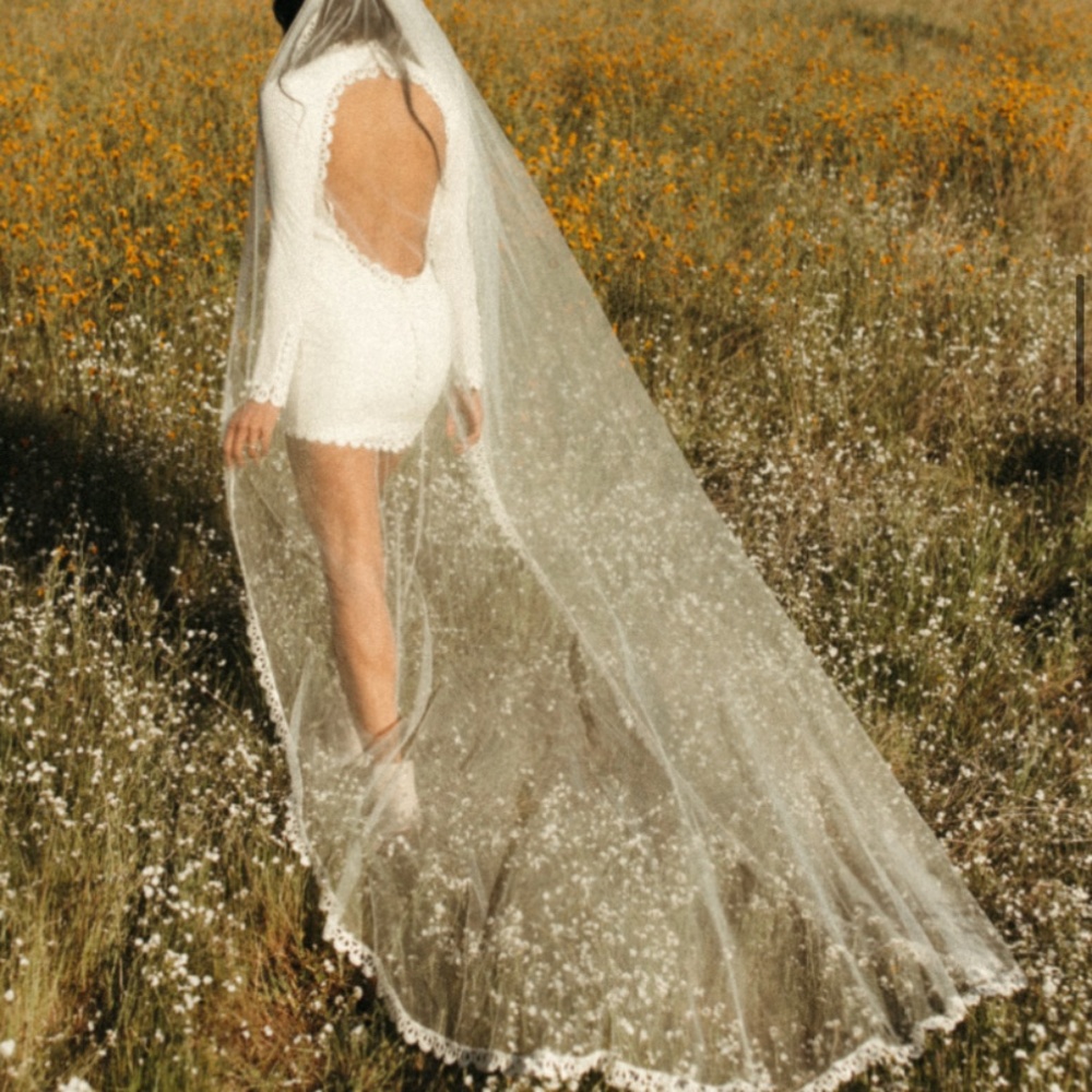 Daughters of Simone Bohdi Veil